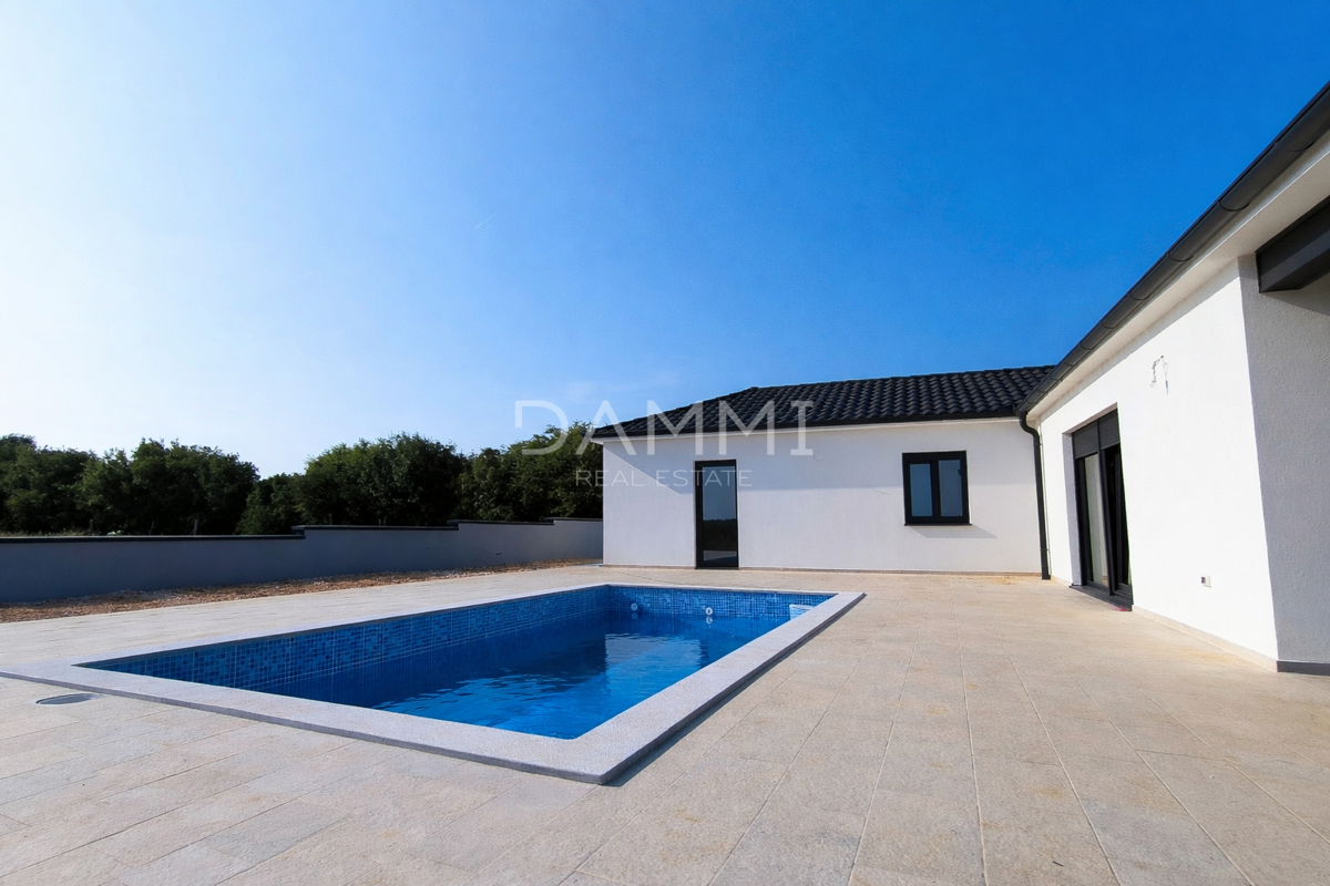 Istra - Marčana, casa con piscina, nuova costruzione