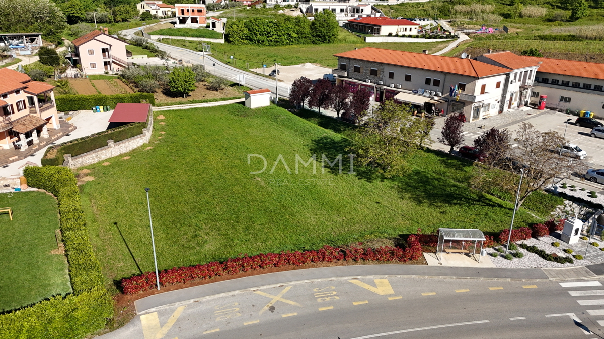 ISTRIA, VIŽINADA - Terreno edificabile di alta qualità in pieno centro ESCLUSIVO!