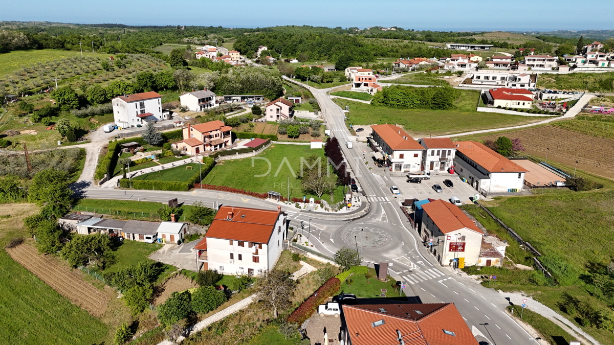 ISTRIA, VIŽINADA - Terreno edificabile di alta qualità in pieno centro ESCLUSIVO!