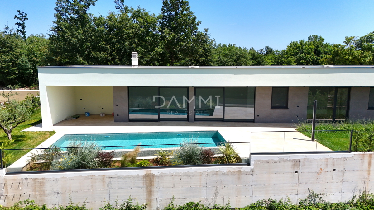 ISTRA, SVETVINČENAT - Villa moderna con piscina e dotazioni di alta qualità nel cuore dell&apos;Istria