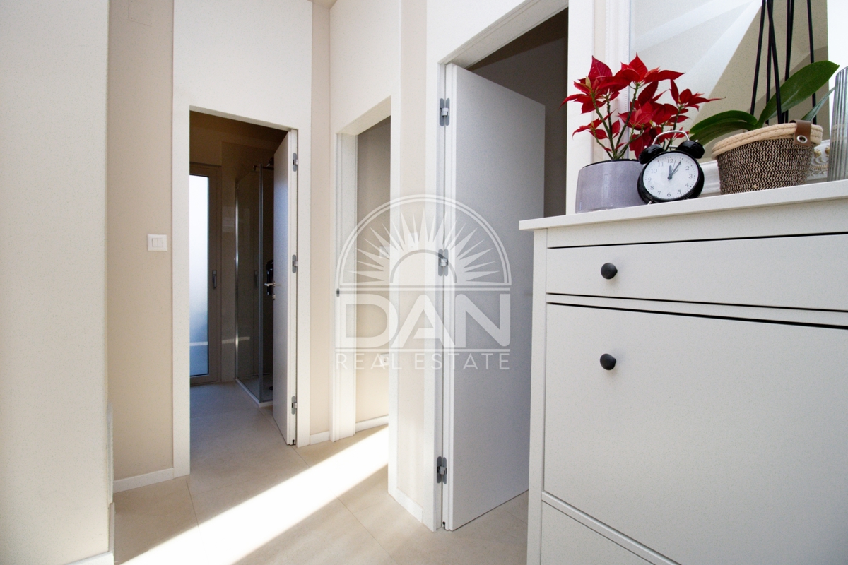 Funtana – Esclusiva! Casa moderna vicino al mare, immersa nella natura