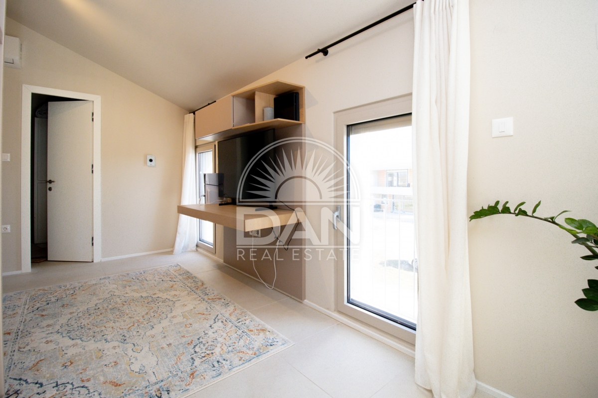 Funtana – Esclusiva! Casa moderna vicino al mare, immersa nella natura