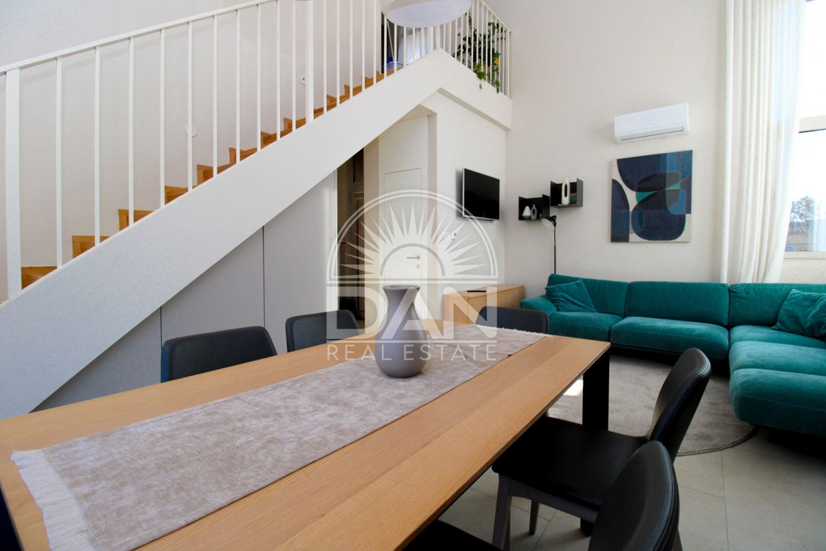 Funtana – Esclusiva! Casa moderna vicino al mare, immersa nella natura