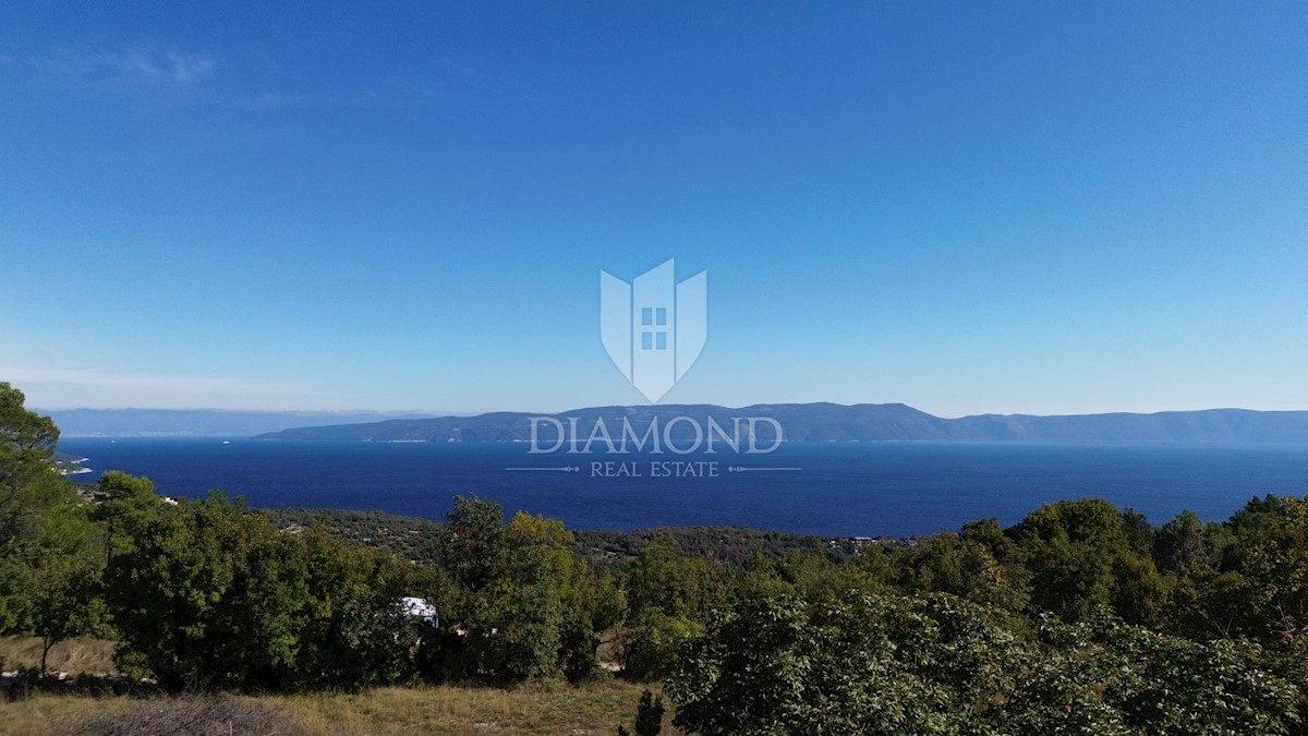 Albona, dintorni, terreno edificabile con vista mare