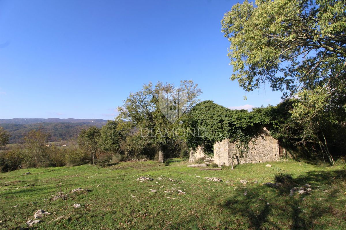 Casa Boljun, Lupoglav, 327m2