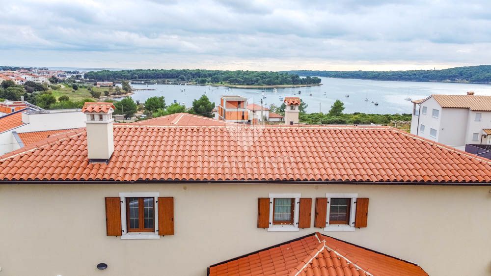 Villa fantastica e vista sul mare unica, Medolino!