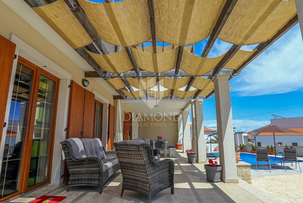 Villa fantastica e vista sul mare unica, Medolino!
