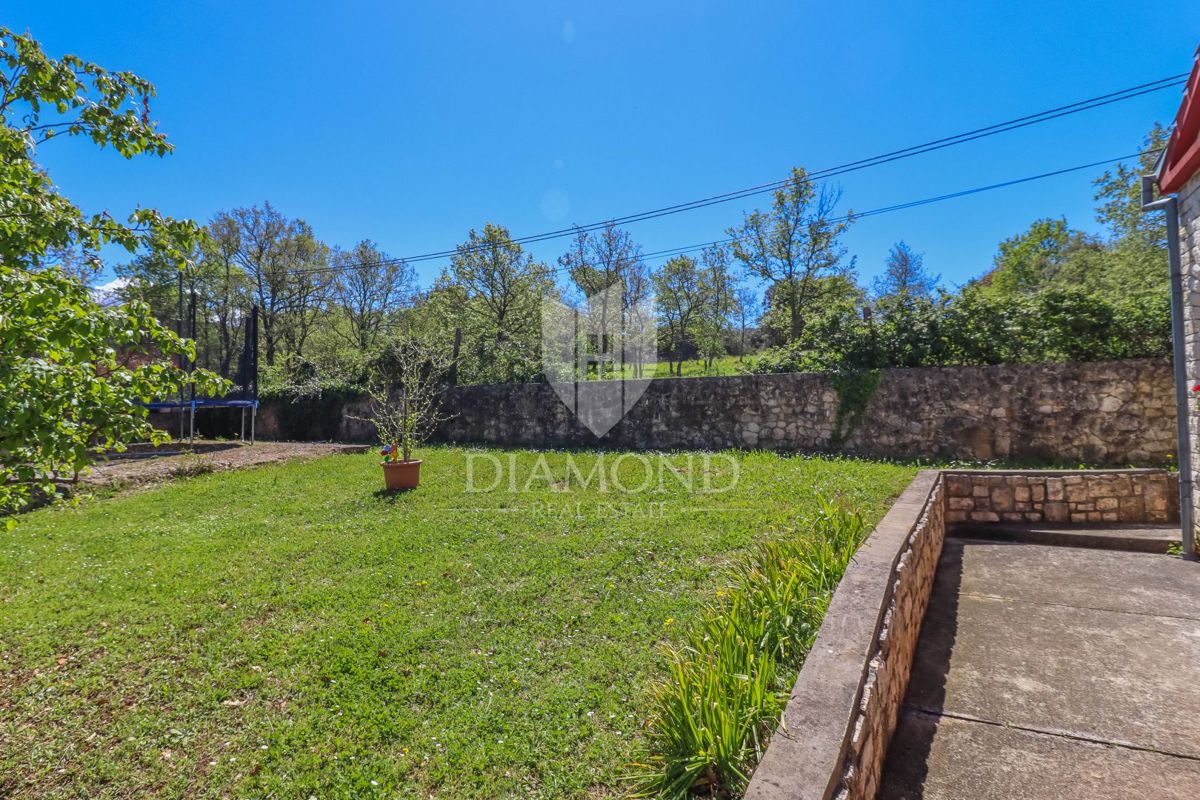 Rovigno, dintorni, bella casa con giardino vicino al mare