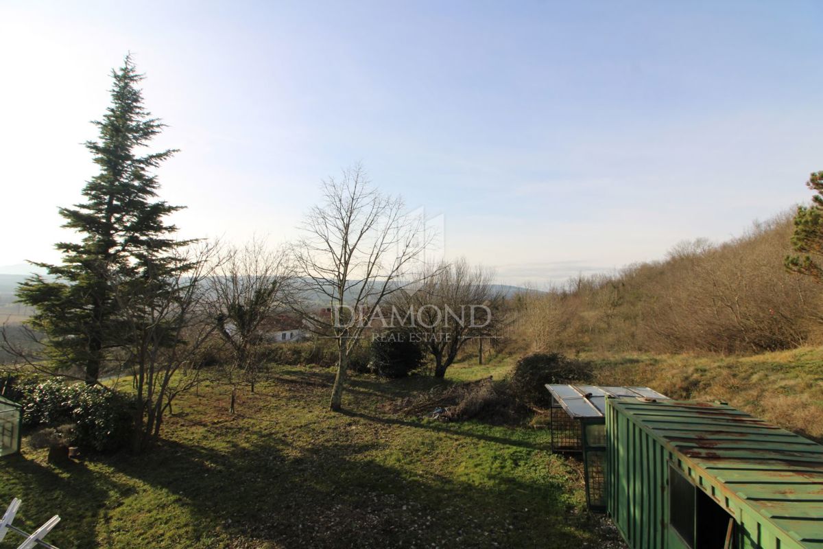Chersano, dintorni, casa familiare nella natura meravigliosa