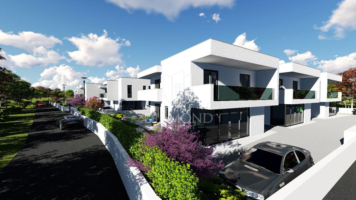 Cittanova, dintorni! Casa moderna in costruzione!