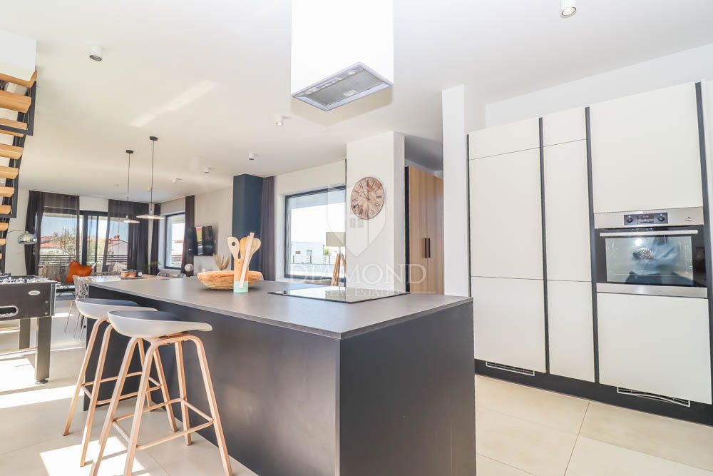 Villa moderna con vista mare, dintorni di Fasana