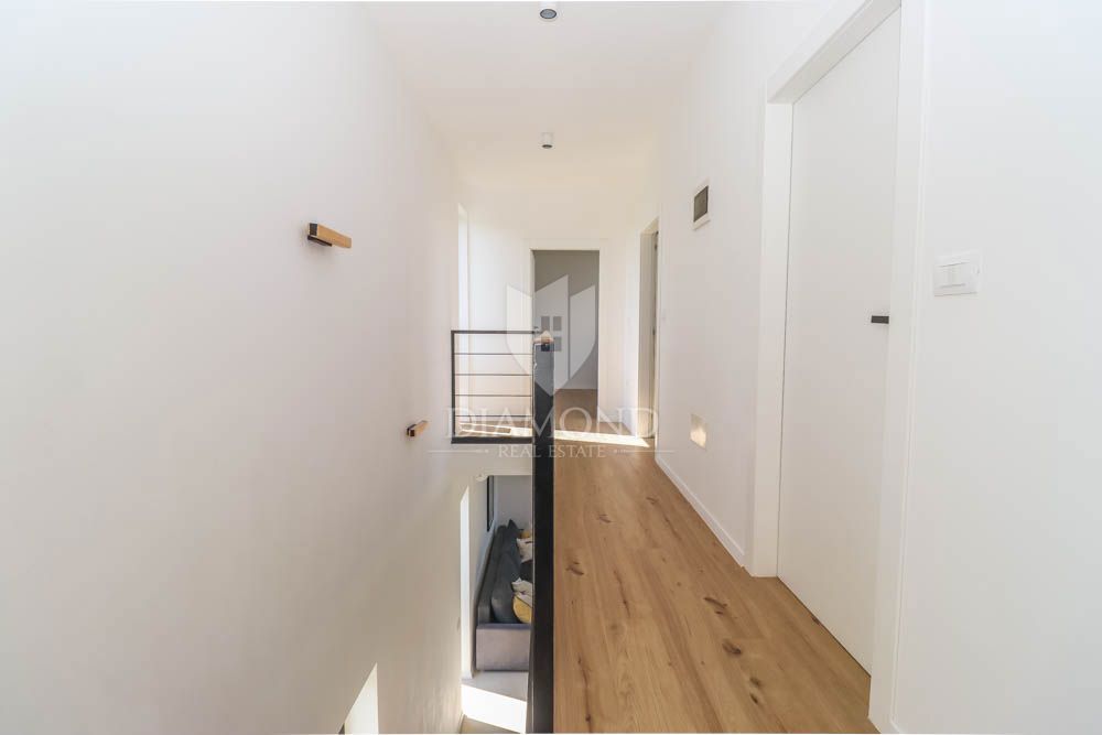 Villa moderna con vista mare, dintorni di Fasana