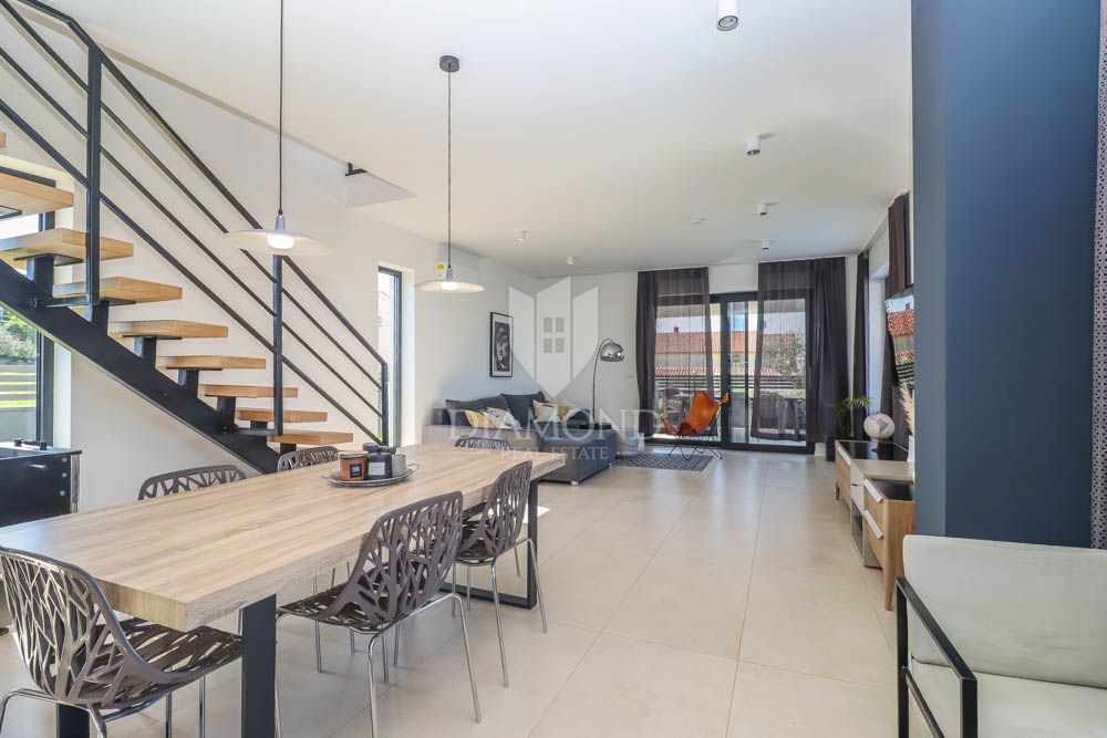 Villa moderna con vista mare, dintorni di Fasana