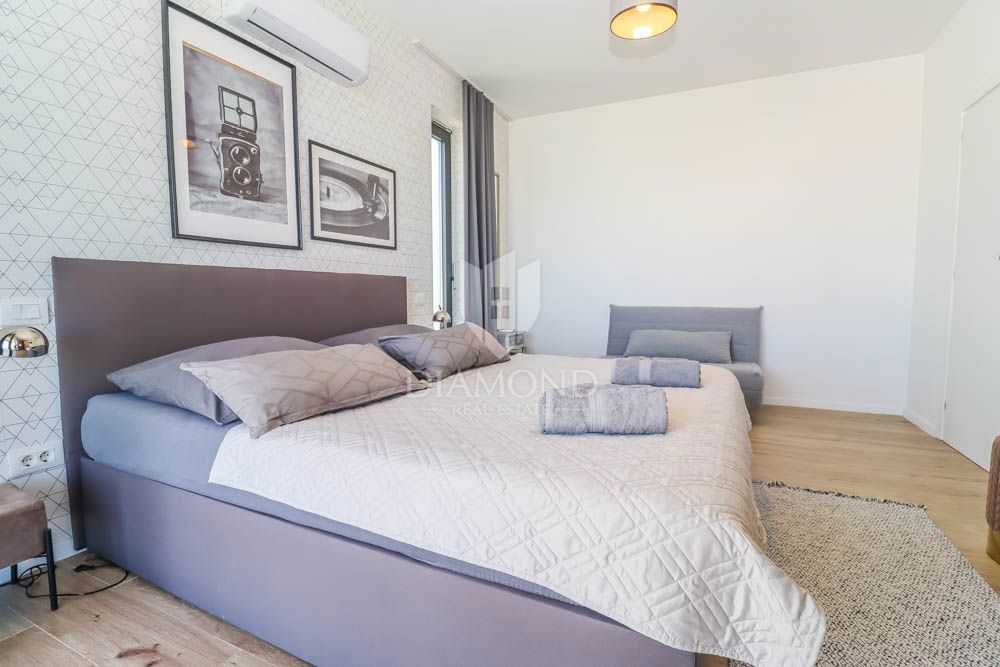 Villa moderna con vista mare, dintorni di Fasana