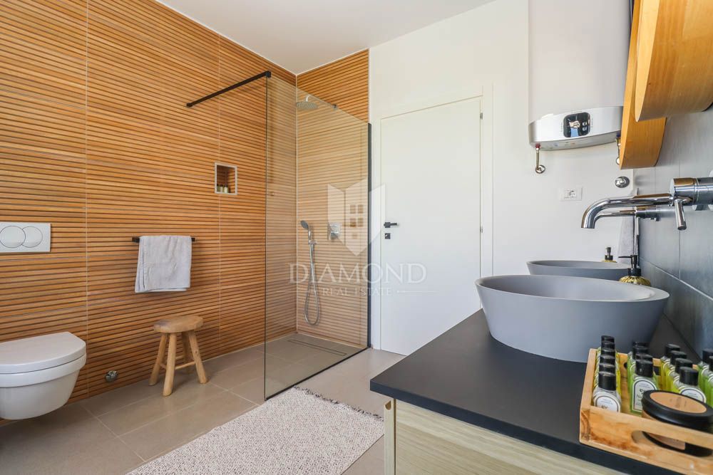 Villa moderna con vista mare, dintorni di Fasana