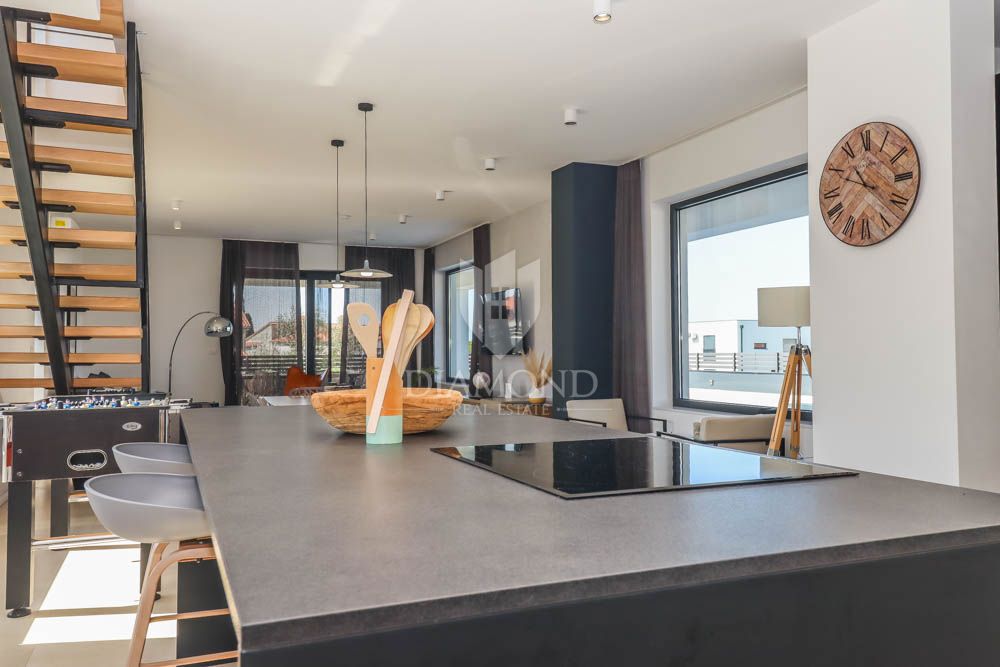 Villa moderna con vista mare, dintorni di Fasana