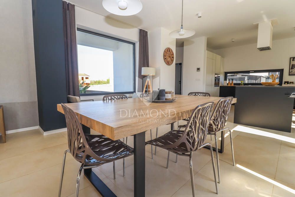 Villa moderna con vista mare, dintorni di Fasana