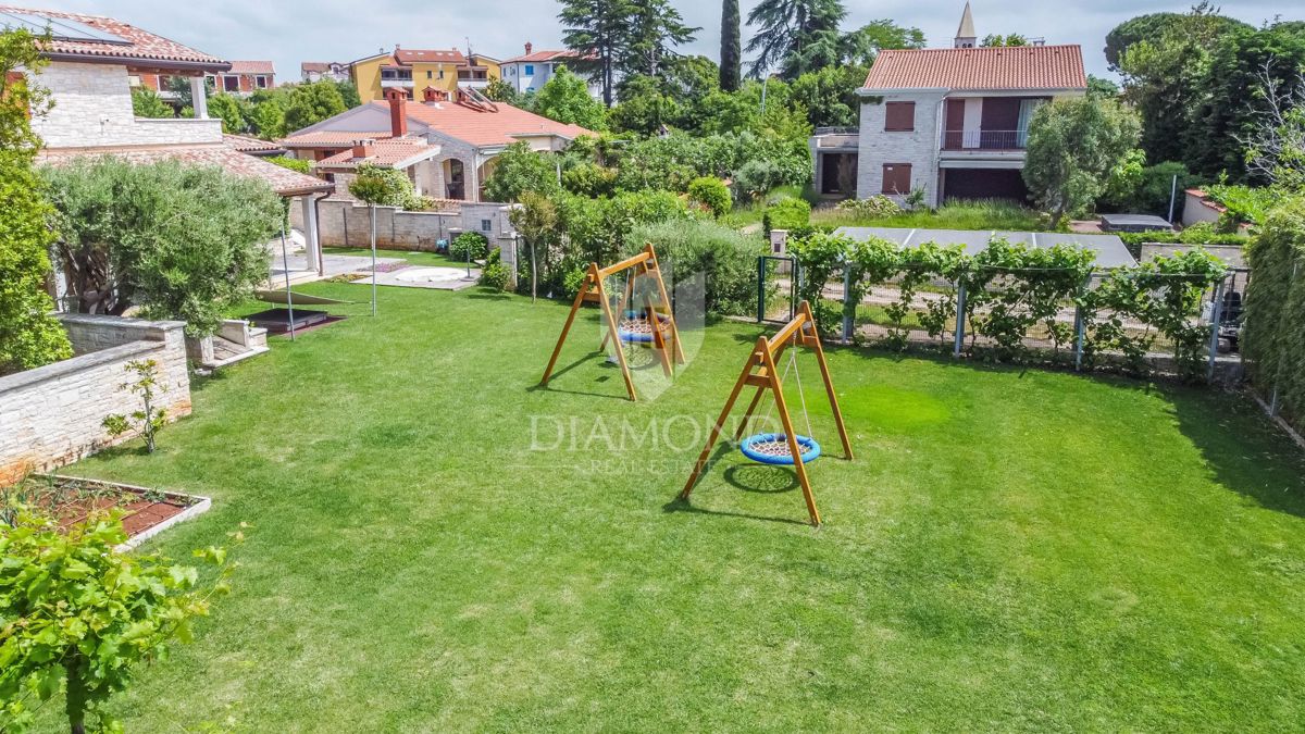 Umago, San Lorenzo, terreno edificabile vicino al mare!