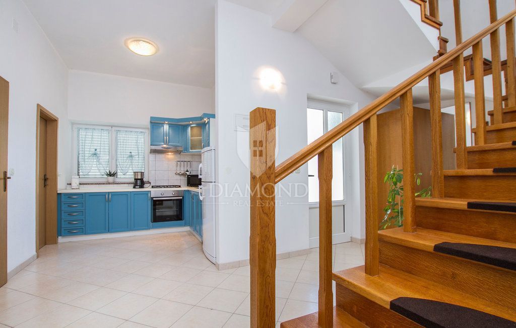 Labin, dintorni, bella casa con vista sul mare