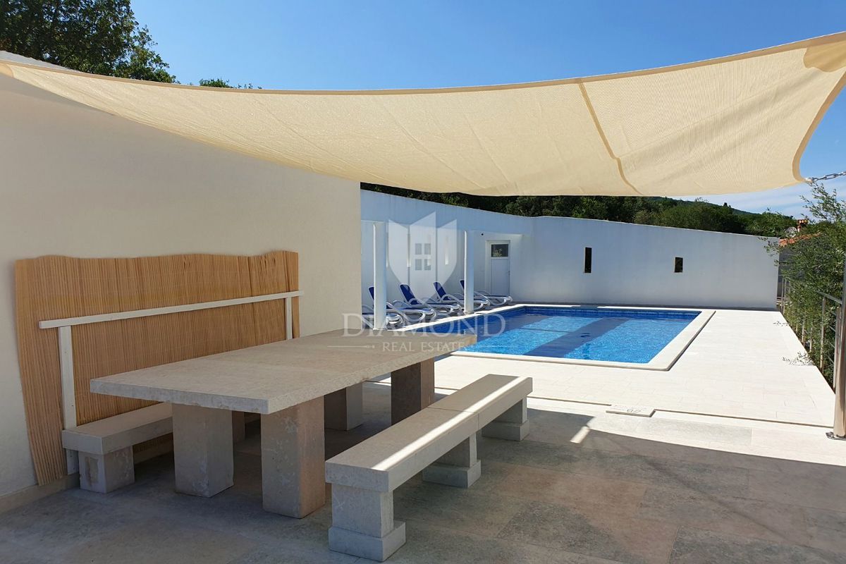 Rabac, una bella casa con vista libera sul mare 