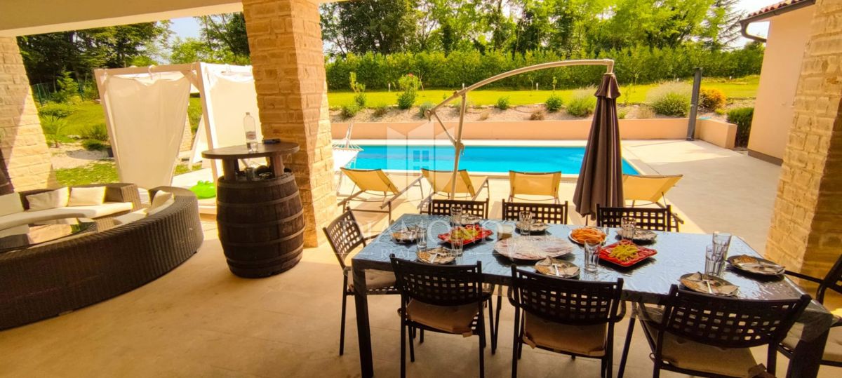 Albona, dintorni, bellissima villa