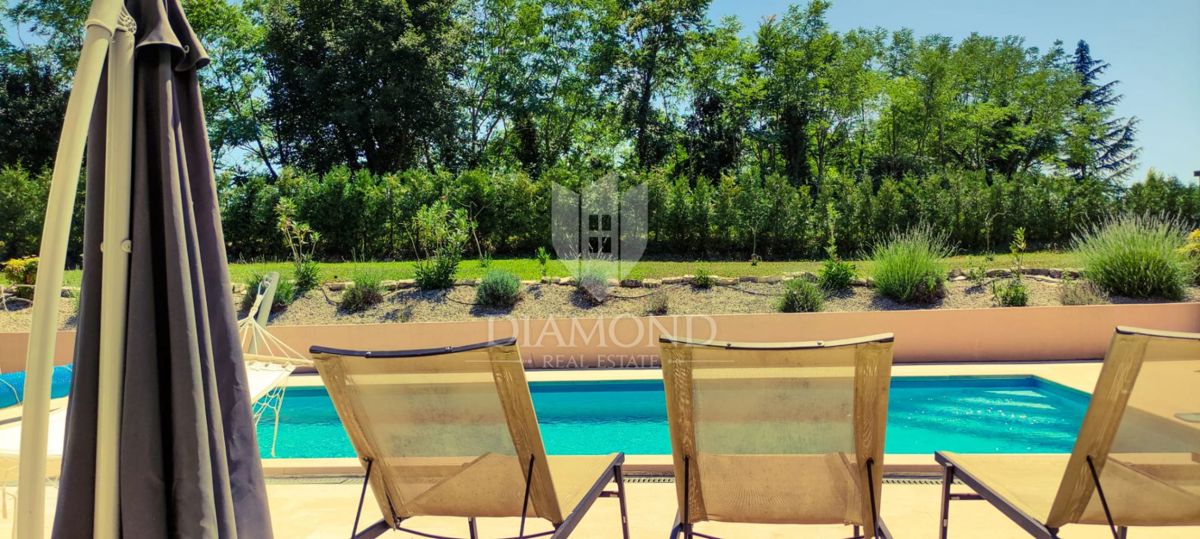 Albona, dintorni, bellissima villa