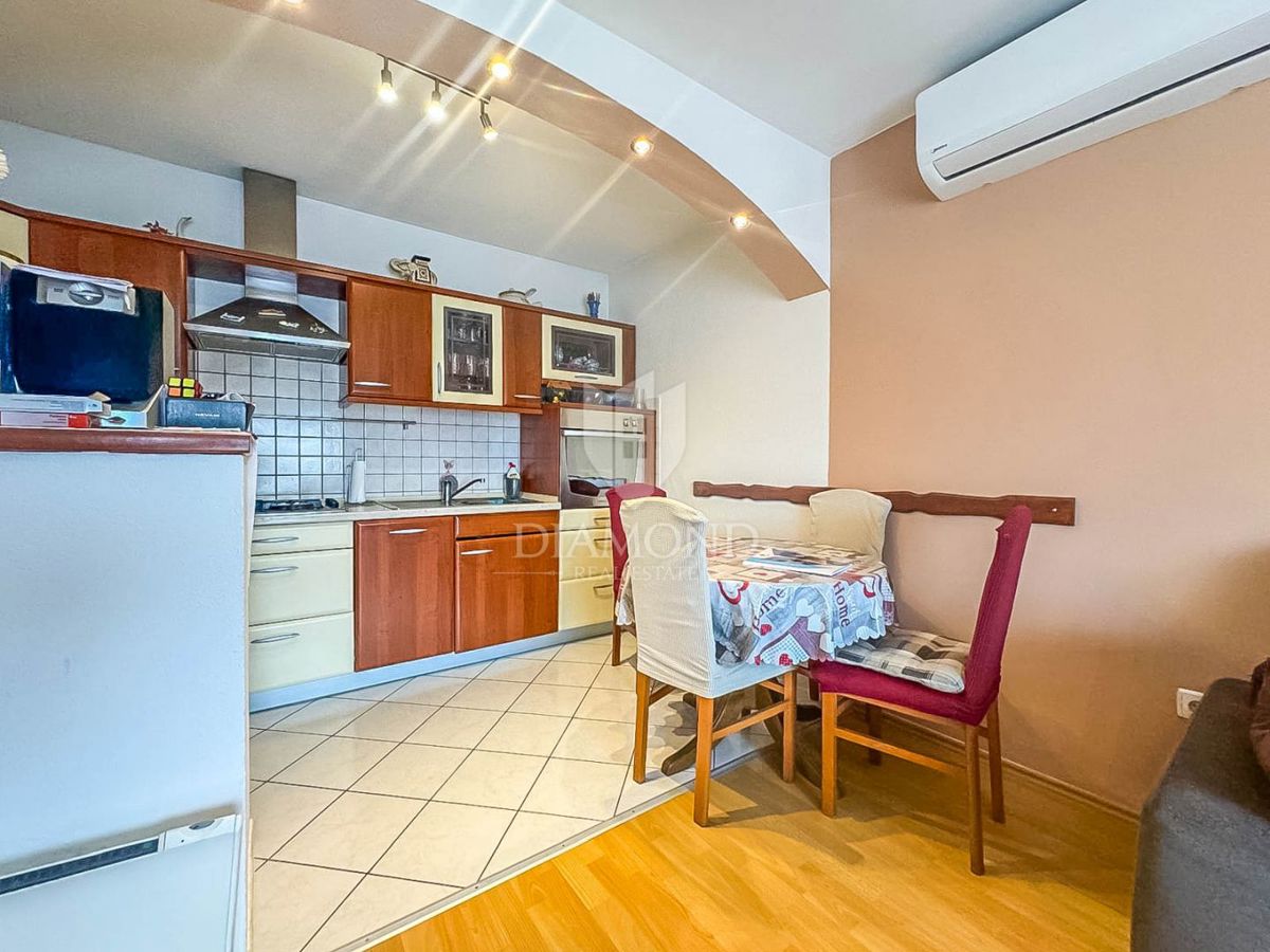 Cittanova, appartamento con vista mare