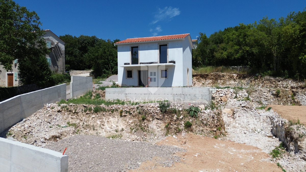 Labin, dintorni, casa ristrutturata con vista mare