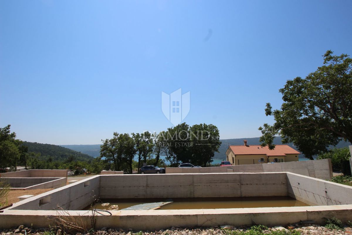 Labin, dintorni, casa ristrutturata con vista mare