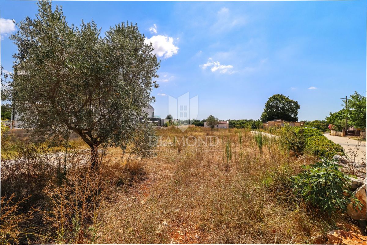 Terreno con permesso di costruzione valido nelle vicinanze di Dignano! 