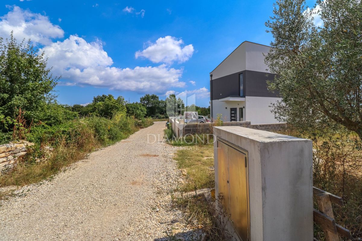 Terreno con permesso di costruzione valido nelle vicinanze di Dignano! 