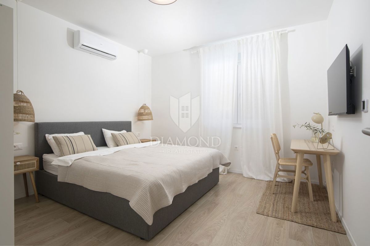 Labin, dintorni, bella casa ad un piano con piscina