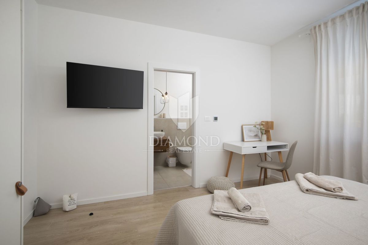 Labin, dintorni, bella casa ad un piano con piscina