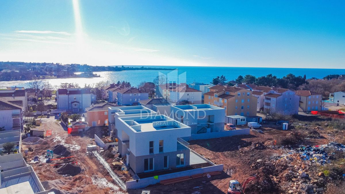 Cittanova, appartamento con terrazza sul tetto a 300 m dal mare!