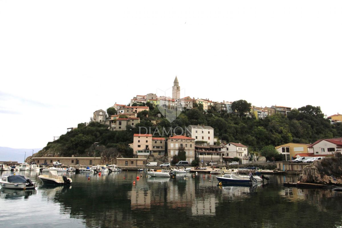 Krk, Casa Unica sul Mare