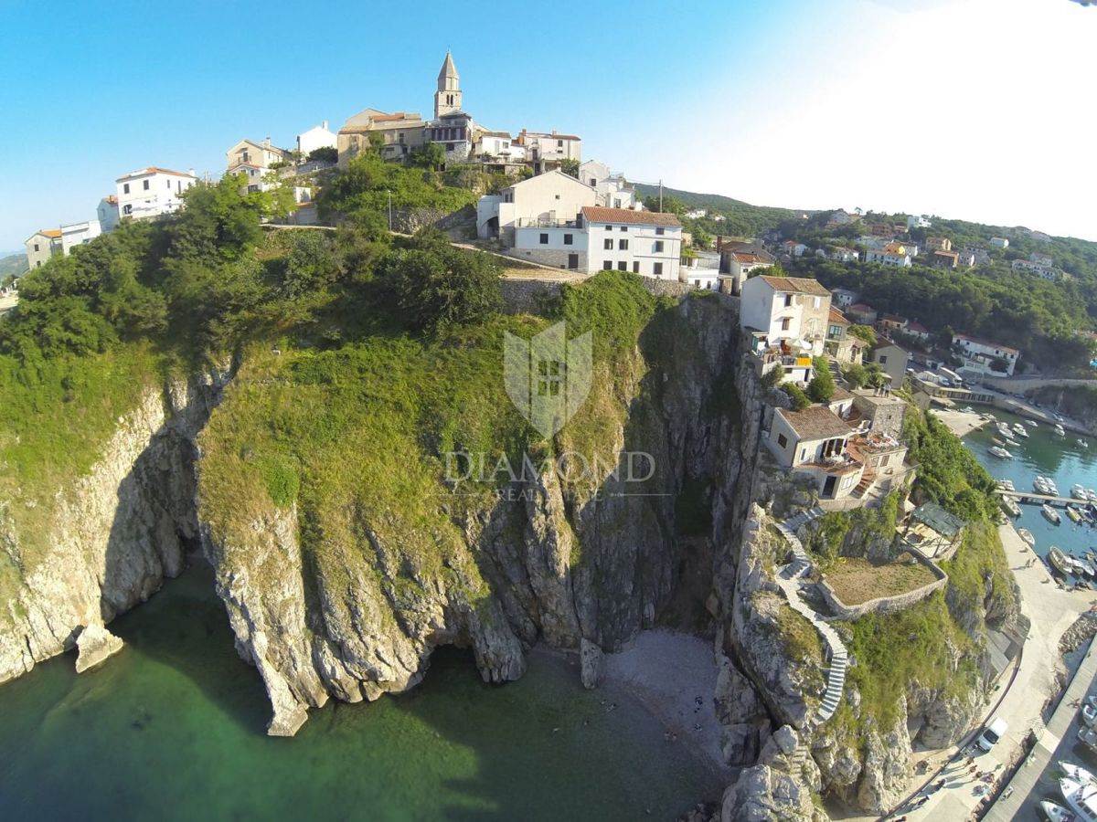 Krk, Casa Unica sul Mare