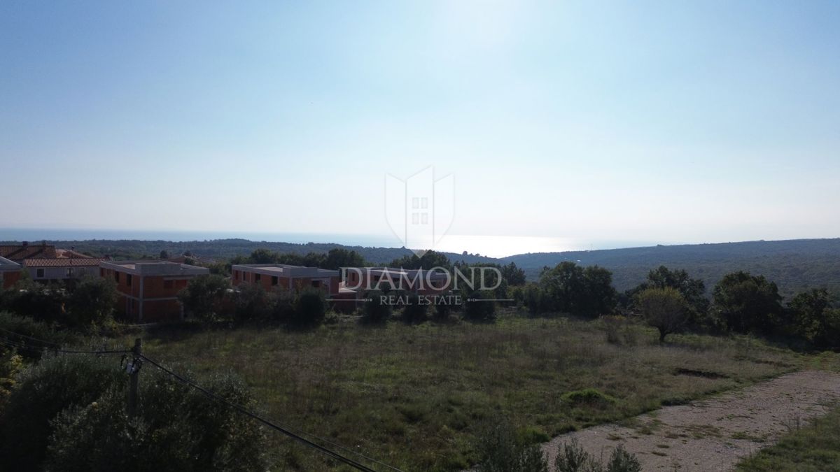 Marčana, ottimo terreno con vista sul mare