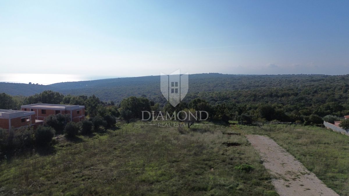 Marčana, ottimo terreno con vista sul mare