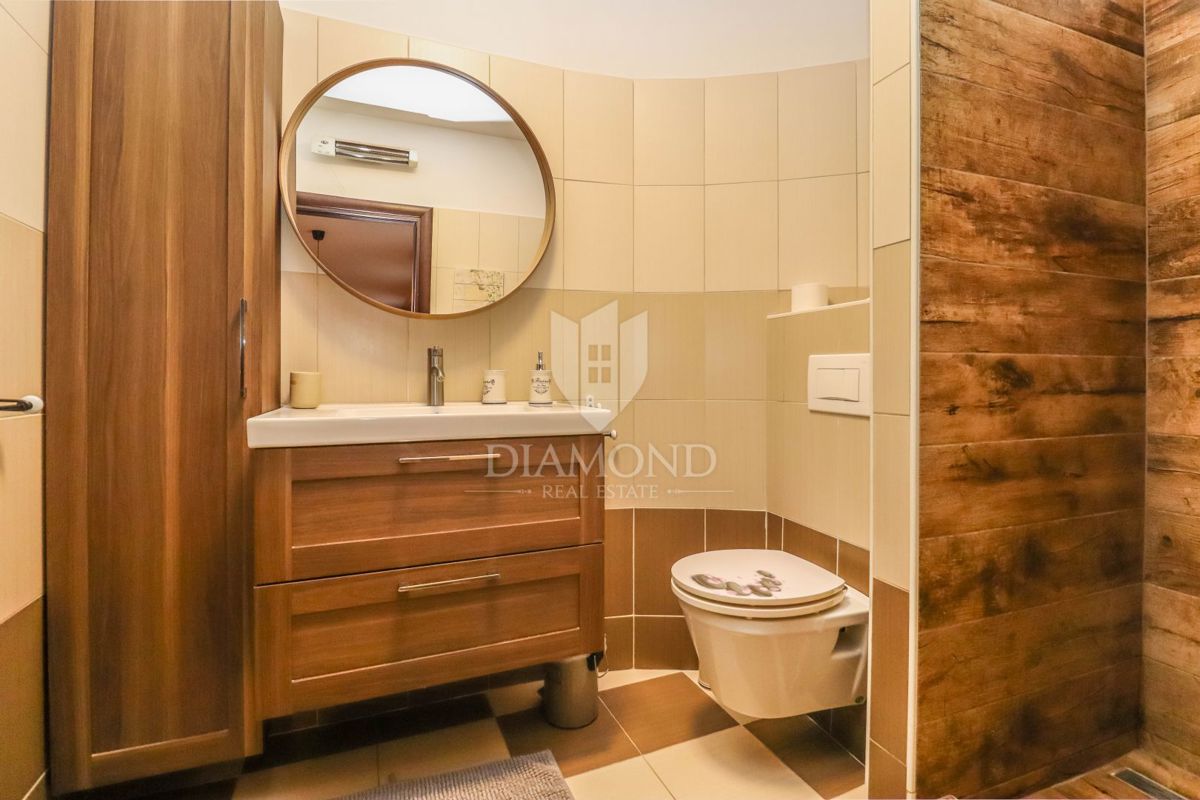 Eccellente appartamento nel centro della città di Pola! 