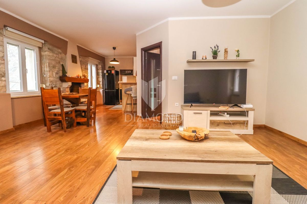 Eccellente appartamento nel centro della città di Pola! 