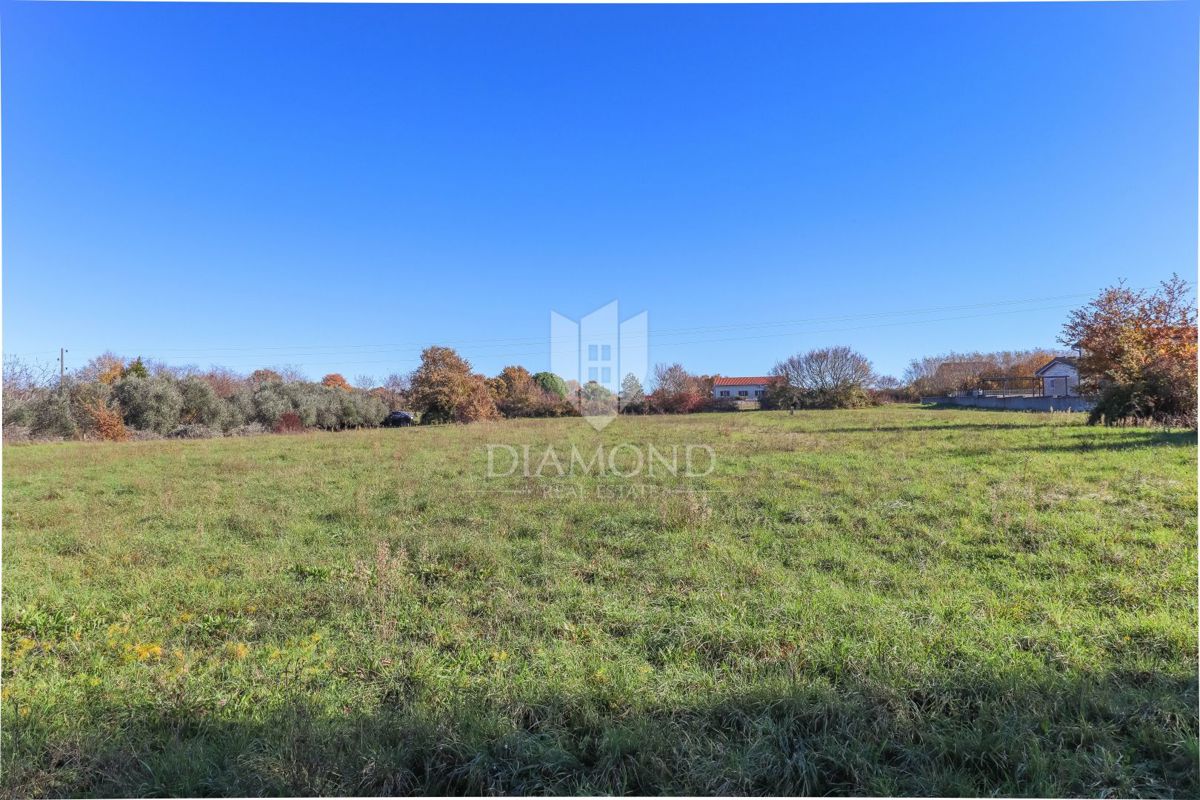 Bellissimo terreno edificabile con vista sul mare