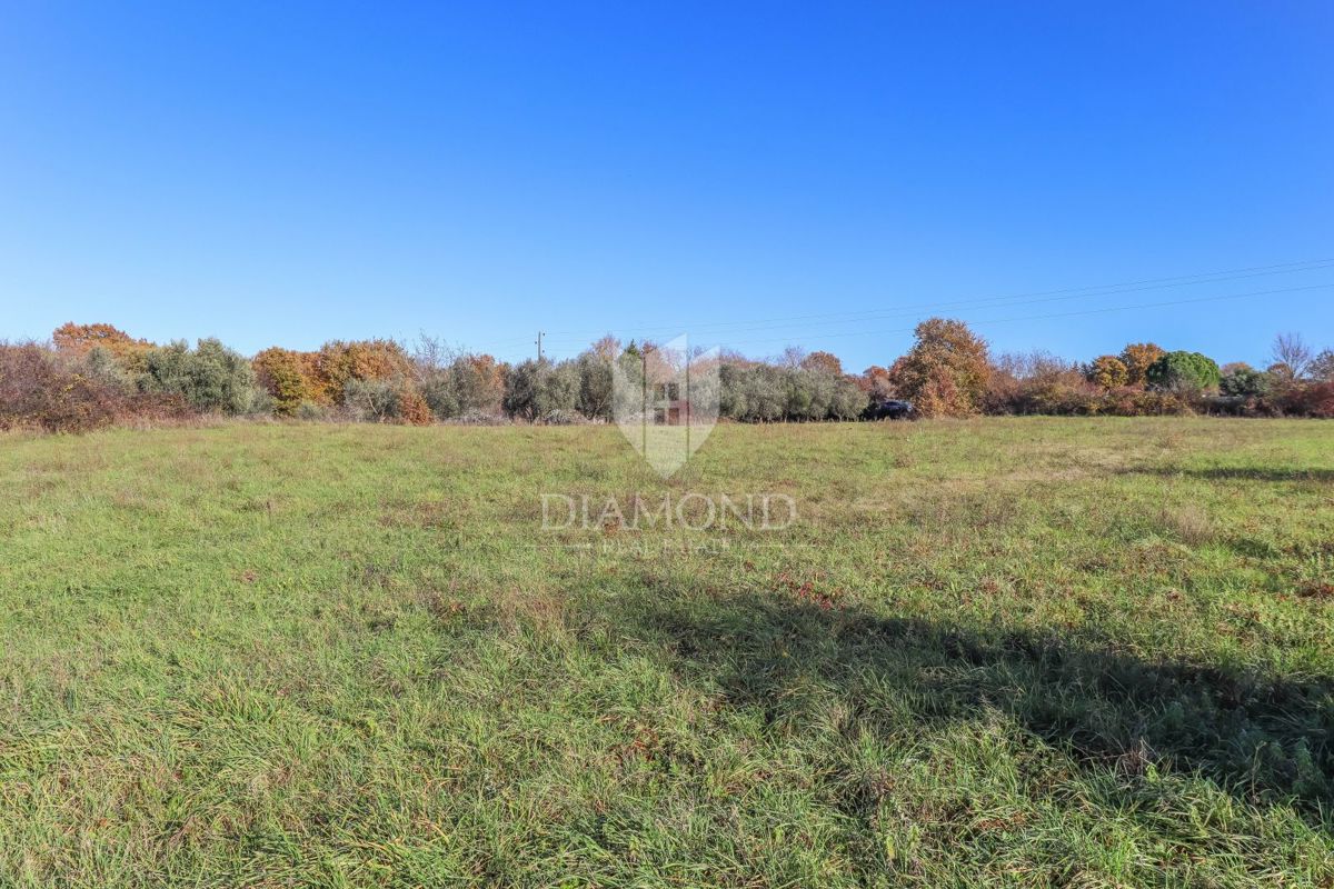 Bellissimo terreno edificabile con vista sul mare