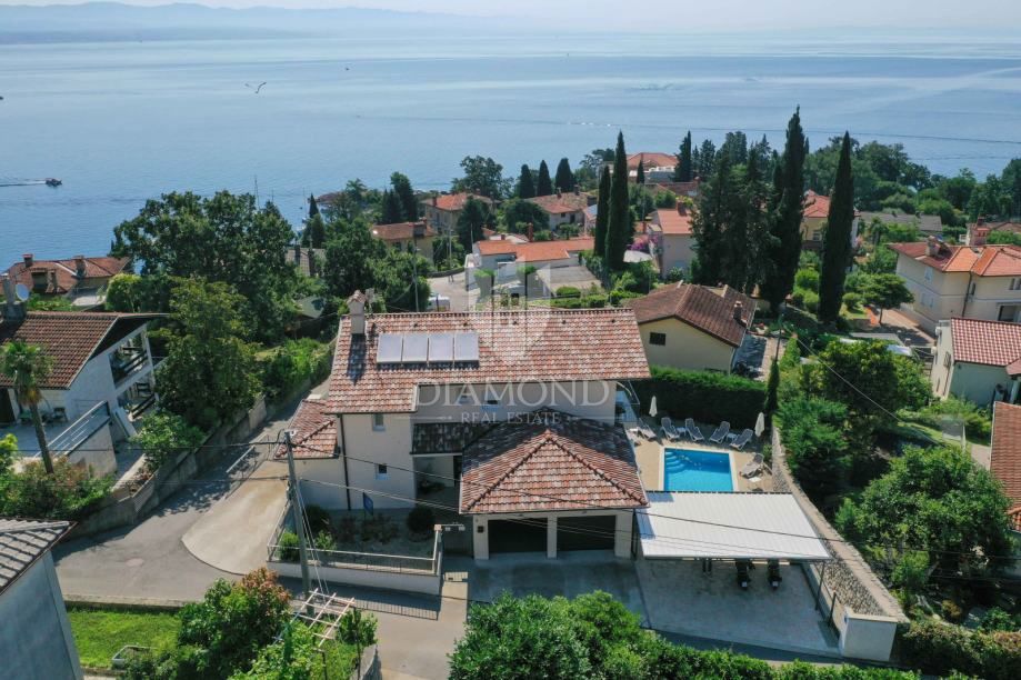 Ika, Villa con piscina, vista mare