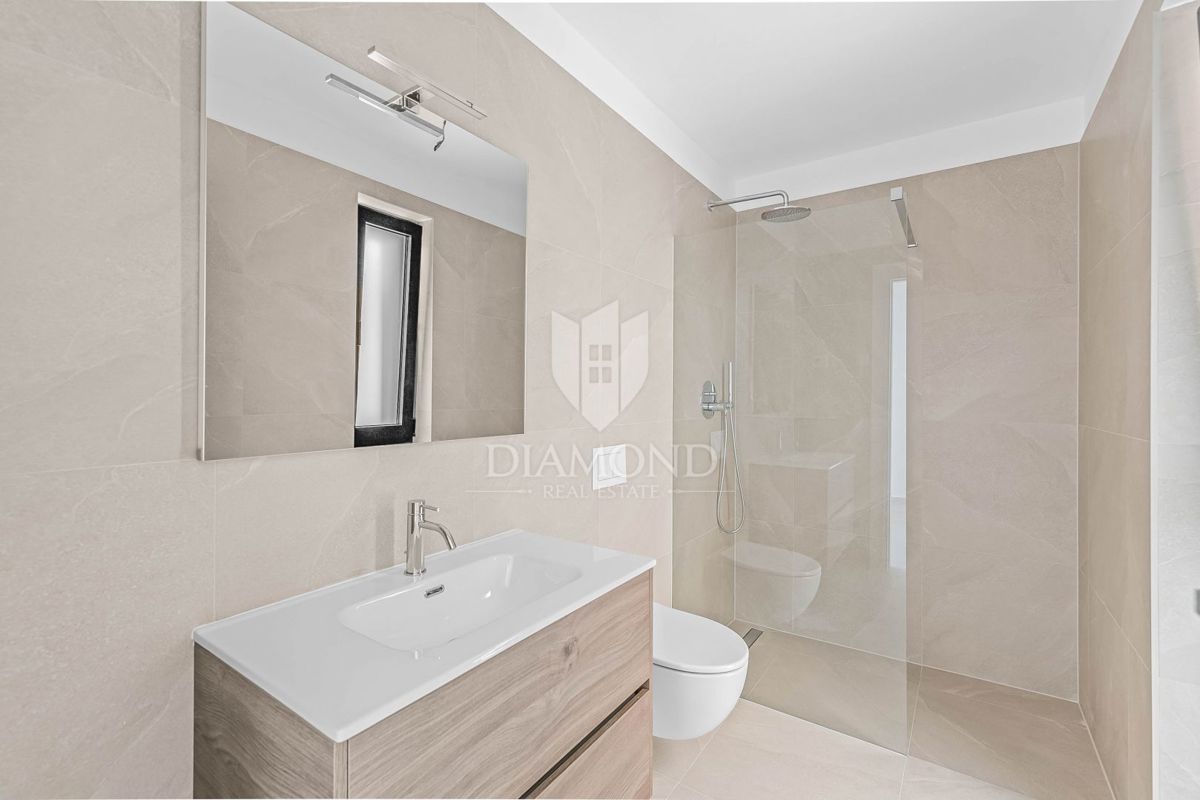 Cittanova, nuovo appartamento di 93 m2 al piano terra con giardino privato di 132 m2!