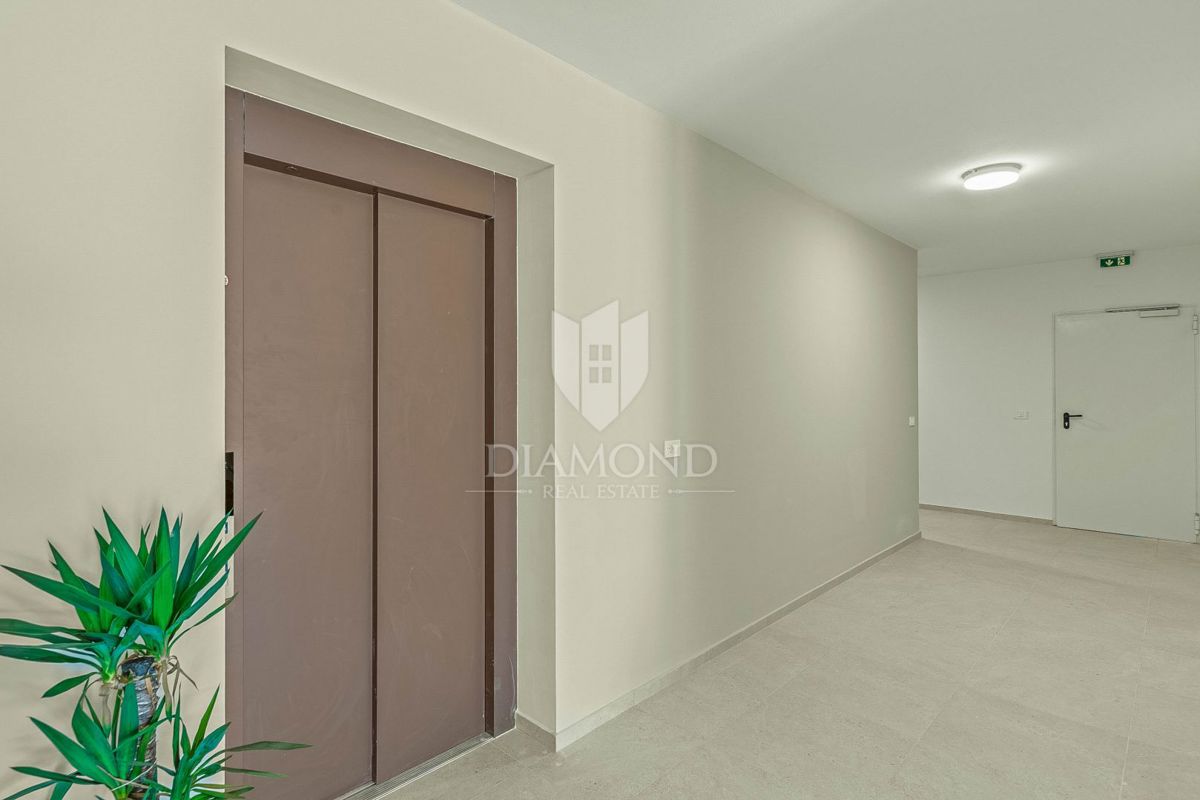 Cittanova, nuovo appartamento di 93 m2 al piano terra con giardino privato di 132 m2!