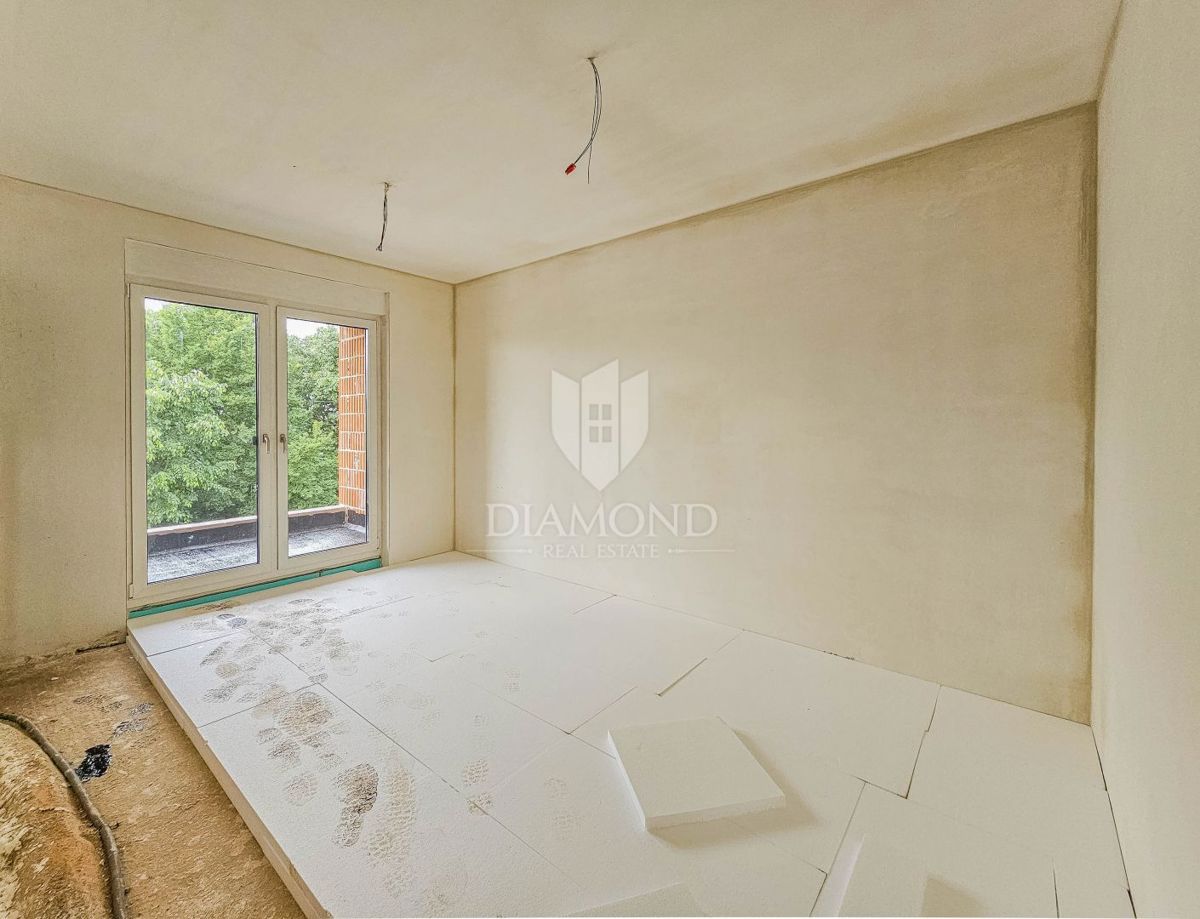 Salvore, dintorni! Casa moderna con piscina!