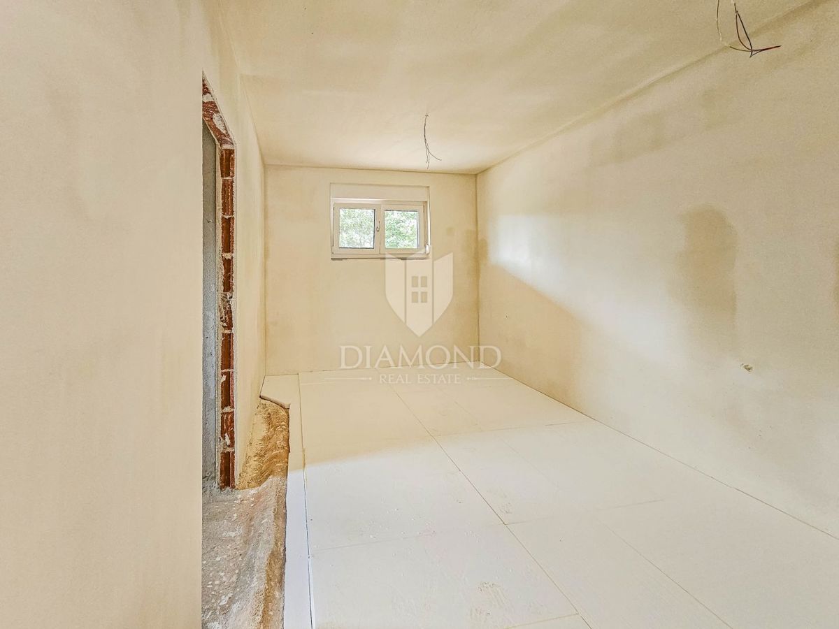 Salvore, dintorni! Casa moderna con piscina!