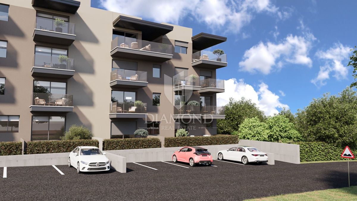 Parenzo, dintorni, appartamento familiare al secondo piano non lontano dal mare!