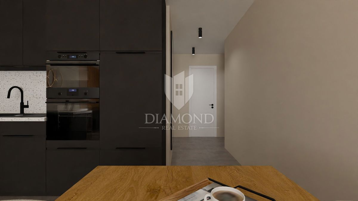 Parenzo, dintorni, appartamento familiare al secondo piano non lontano dal mare!