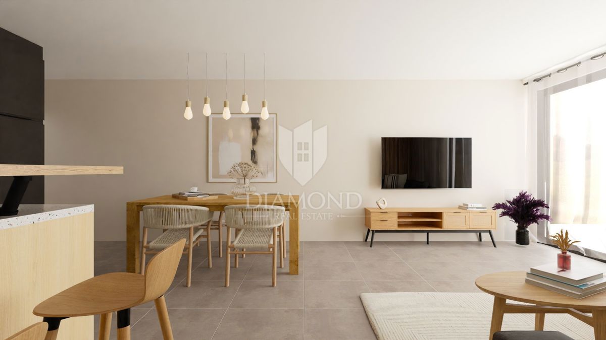 Parenzo, dintorni, appartamento familiare al secondo piano non lontano dal mare!